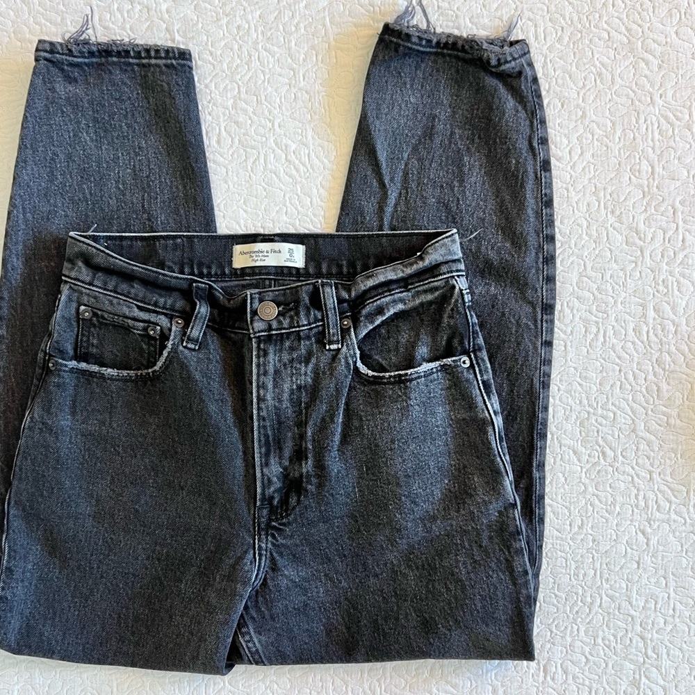 Abercrombie 80s mom high rise